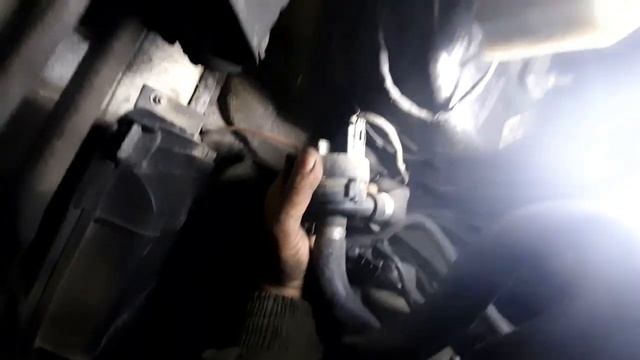 ПЕЧКА ДУЕТ ХОЛОДНЫМ НА ХОЛОСТЫХ.МЕРСЕДЕС СПРИНТЕР.ОДНА ИЗ ПРИЧИН ПОЧЕМУ ИДЕТ ХОЛОДНЫЙ ПОТОК смотреть онлайн