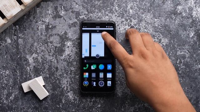 This Phone Has a Different Story! смотреть онлайн