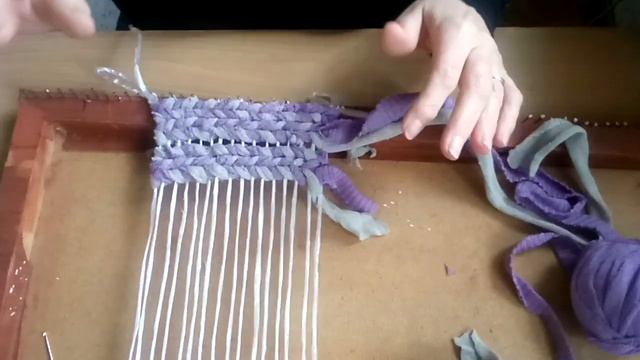 Коврики из лоскутков. Часть 5. Как завершить плетение и снять работу с рамы смотреть онлайн