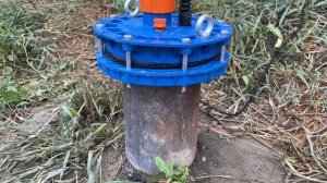 Как установить оголовок на скважину? Как надеть оголовок на трубу скважины?