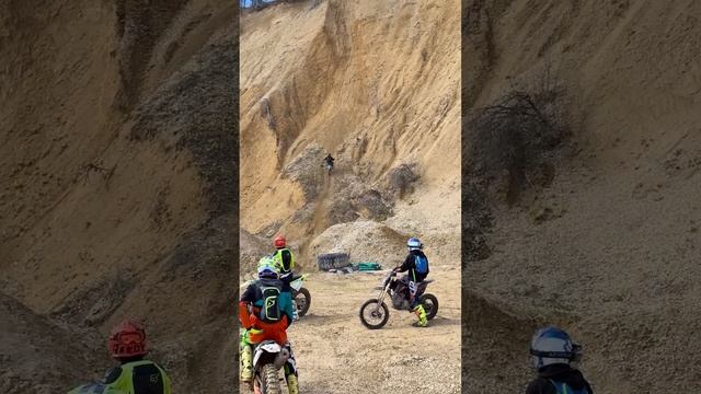 Dirt Bike Hill Climb смотреть онлайн