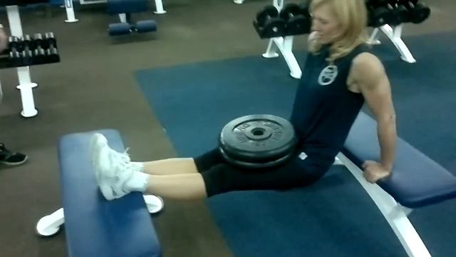 Задние отжимания (50кг.) смотреть онлайн