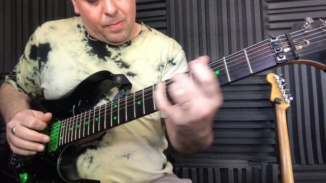 Desayuno Shread con mi Ibanez Universe смотреть онлайн