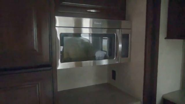 2015 Montana Mountaineer 356TBF | Pete's RV Rough Cuts смотреть онлайн