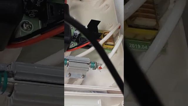 Video of 12V DC Power Supply Board Replacement for the Aqua-8 Ozone Generator смотреть онлайн