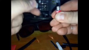 Как починить сломанную дужку очков