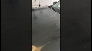 Демонтаж старой плёнки с капота Mitsubichi Outlander и оклейка полиуритановый.