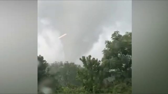 Смерч в США, Западная Виргиния. смотреть онлайн