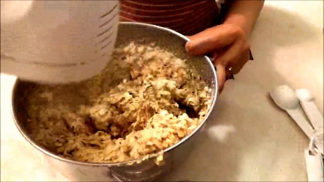 BEST LACTATION COOKIES EVER!!!