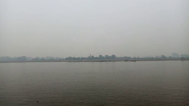 Даршан Вриндавана и джапа Шрилы Прабхупады с преданными. Уютные уголки Вриндавана и река Ямуна.