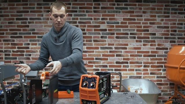 Сварочный аппарат HAMER MMA-300. Обзор, тест, плюсы и минусы. смотреть онлайн