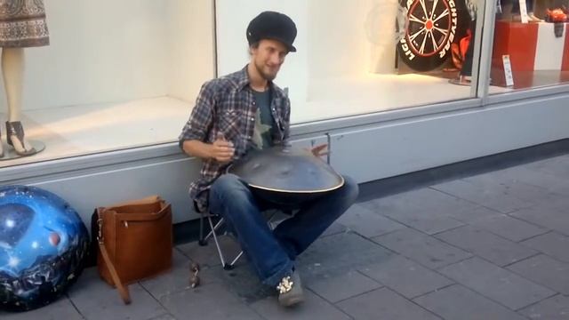 Hang - Amazing Street Percussionist Daniel Wapels - Street Art in Amsterdam смотреть онлайн
