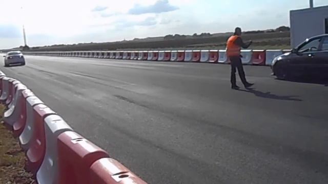 Mitsubishi Lancer Evolution IX vs BMW M5 F10 + Burnout смотреть онлайн