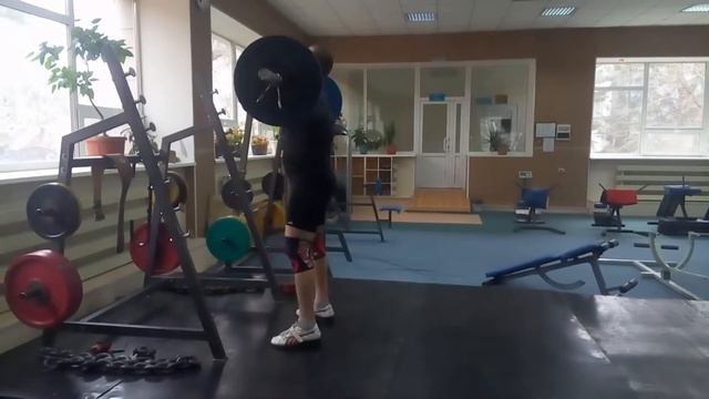 Фронтальные приседания 110/6 смотреть онлайн
