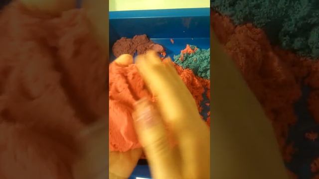 АСМР кинетический песок + тихий голос смотреть онлайн