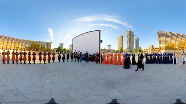 360 ° 8K | Грозный, Чеченская Республика / Ловзар смотреть онлайн