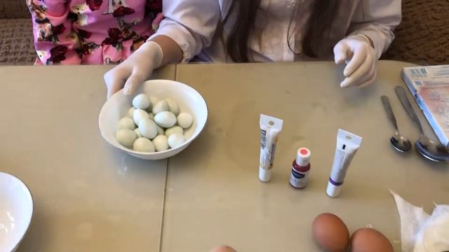 Как легко, просто и красиво покрасить и украсить яйца на пасху! смотреть онлайн