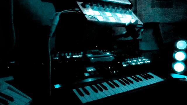 Arturia Beatstep & Korg SQ-1 Sequencer [Micro Banshee] смотреть онлайн