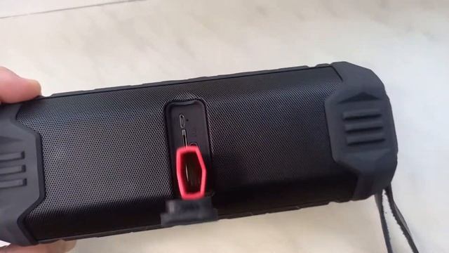 Портативная колонка Awei Y280 смотреть онлайн
