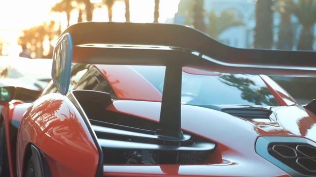 In Dubai | Exploring the Dual Power: A Review of the 2 Ferrari Cars смотреть онлайн