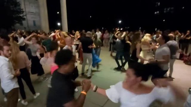 Pinakothek der Moderne Salsa Party München смотреть онлайн