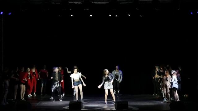 K-POP Random Dance Challenge смотреть онлайн