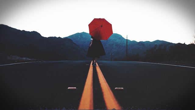 Umbrella Remix - Paul Wallen Feat. Gigi Nally