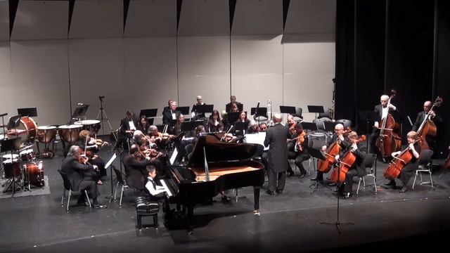 Mozart Piano Concerto N8, 1st mov with Dylan Huang 8year old смотреть онлайн