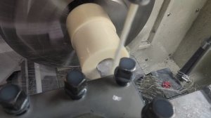 Токарная обработка капролона на станке ЧПУ GSK 980DTi 
Сверление резцом.