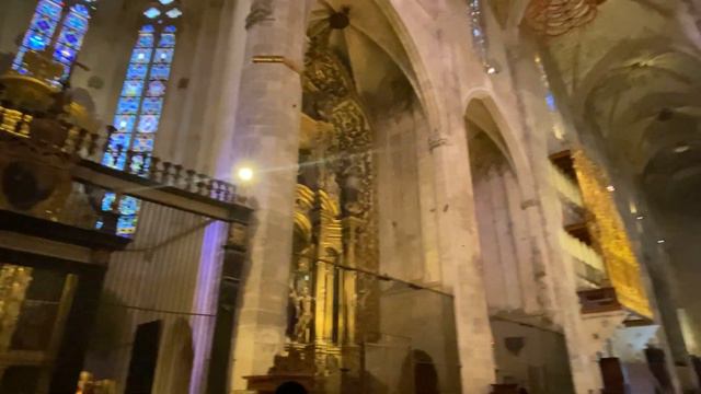 Palma de Mallorca, Katedra La Seu i Policja Konna смотреть онлайн