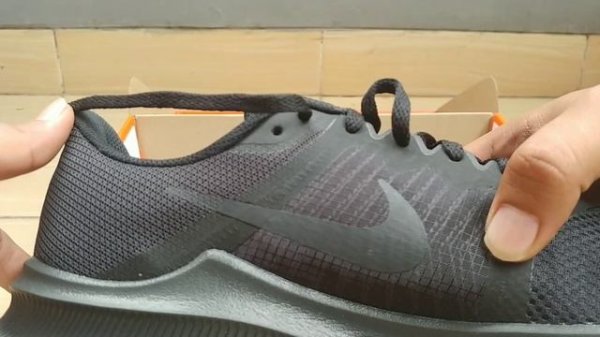 Nike Downshifter 11 Black/Dark Smoke