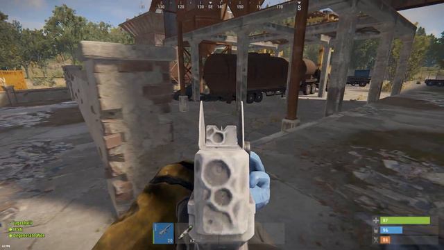 БЕЗУМНЫЙ RAZE. ДОРОГА ЖАДНОСТИ! ЗАХВАТИЛИ ЖЕЛЕЗНУЮ ДОРОГУ в РАСТ / RUST смотреть онлайн