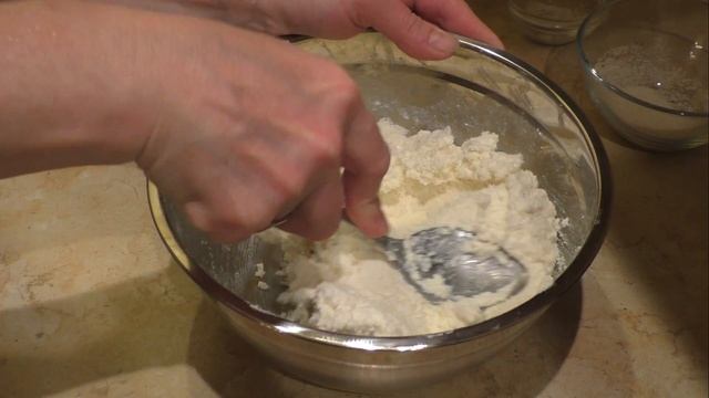 Сырники с манной крупой без муки. Прекрасный завтрак для всей семьи. смотреть онлайн