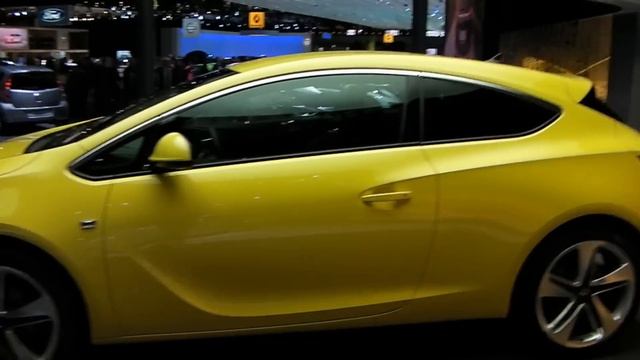 European Motor Show Brussels 2012 - Opel Astra GTC смотреть онлайн