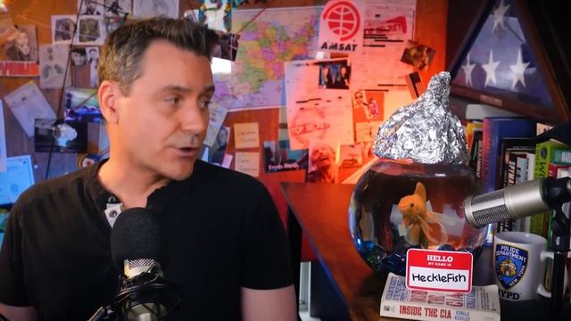 He Spent a Year in 3906 | This is what Paul Amadeus Dienach saw смотреть онлайн