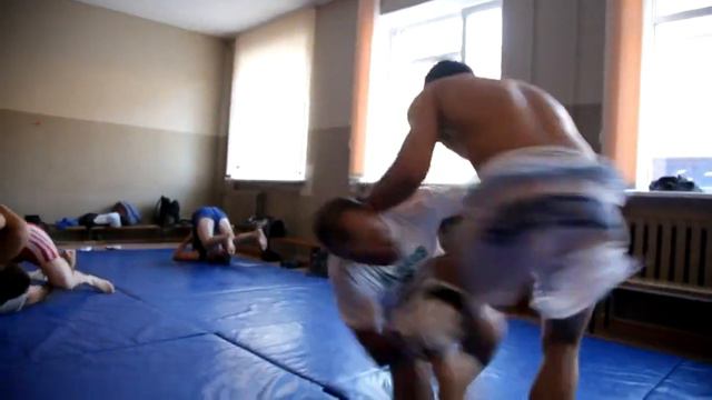 Zabit Samedov Training.mp4 смотреть онлайн