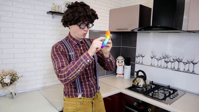 КОРОЧЕ ГОВОРЯ, POP IT ИГРУШКА-АНТИСТРЕСС / ЧТО ТАКОЕ ПОП ИТ? смотреть онлайн