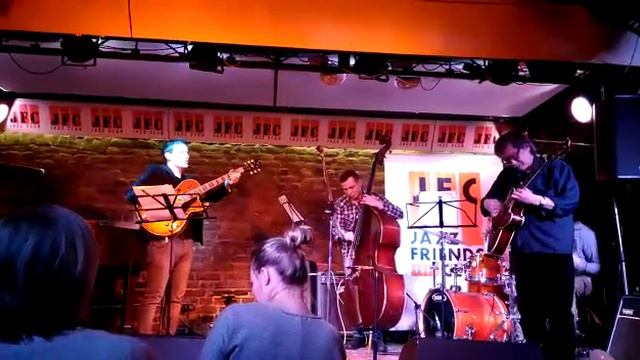 Джерри Ким Бэнд "Jambo cho-cho" смотреть онлайн