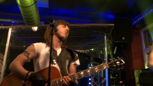 Never you and me - Andrea and Undercover live @ BigBen смотреть онлайн