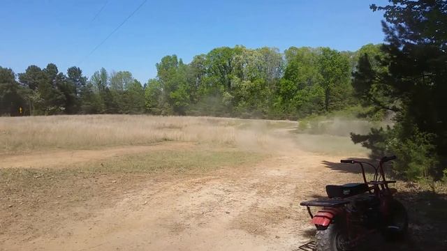 Dualing Quads - Suzuki LTZ 400 Vs. Yamaha Warrior 350