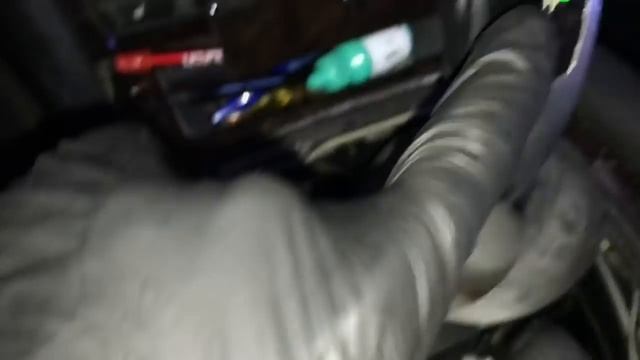 How To Manually Shift A BMW Into Neutral With An Electronic Shifter смотреть онлайн