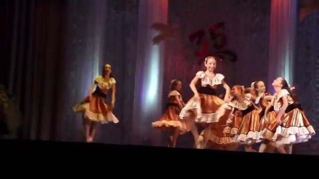 Французский танец смотреть онлайн