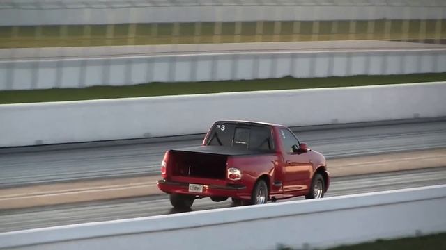 Ford Lightning runs 10.0 @ 134 MPH Drag Racing 1/4 Mile смотреть онлайн