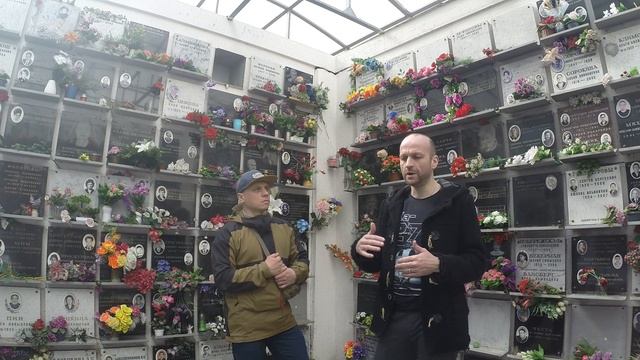 Армянское и Ваганьковское кладбище... / Весенняя прогулка.. / Антон "Твоя душа" / Ритуальный магази смотреть онлайн