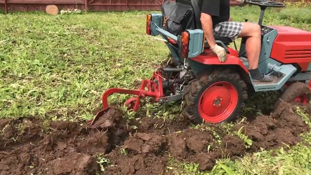 Мини трактор КМЗ-012 смотреть онлайн