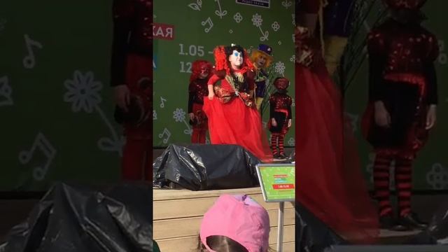 Красная королева смотреть онлайн