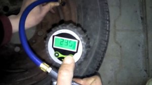 Цифровой манометр автомобильный для подкачки шин с AliExpress