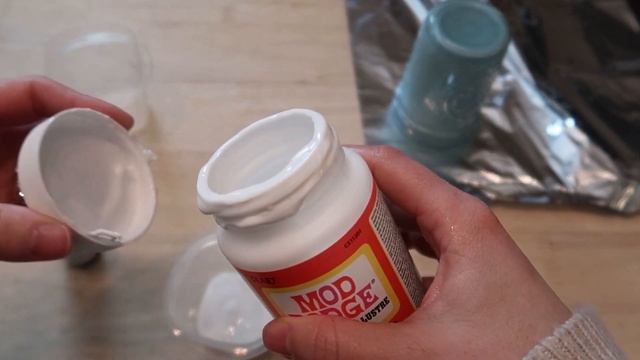 DIY SEA GLASS BOTTLES || Easy Sea Glass Tutorial смотреть онлайн