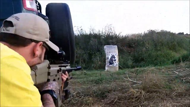 UK Zombie Hunting with a .22lr SCAR смотреть онлайн