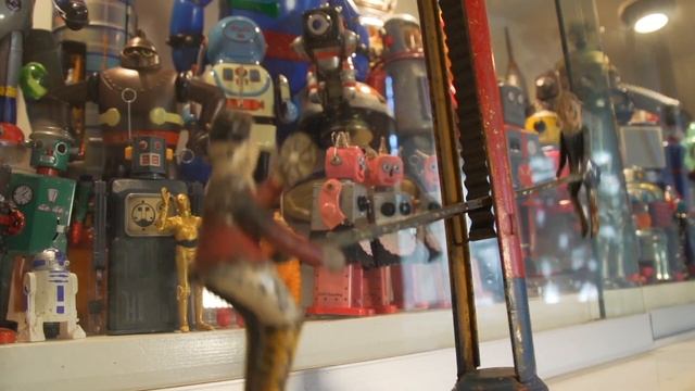 Robot Romance - A toy collector's story смотреть онлайн